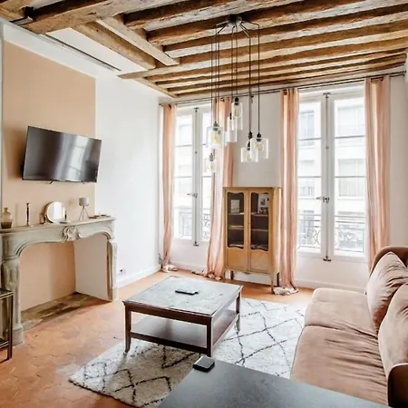 Le Clos St Louis Apartment